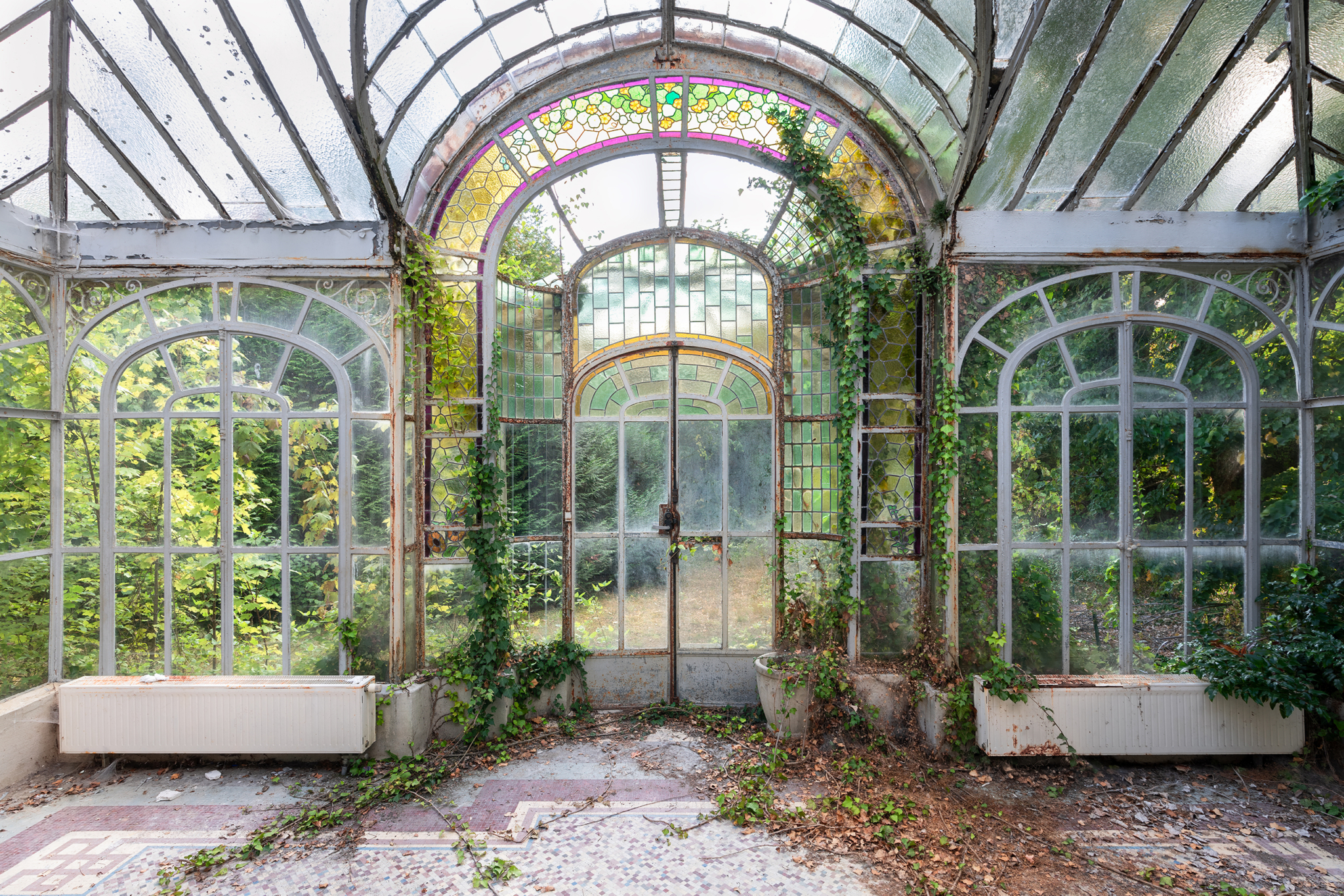 Shrine of Winter - Abandoned winter garden in France