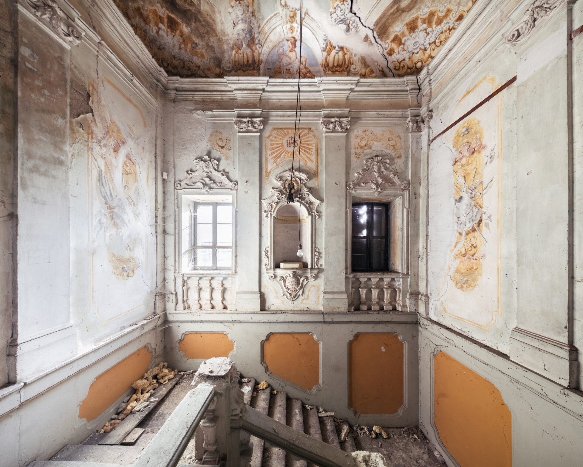 Secret we Kept - Abandoned Villa in Italy